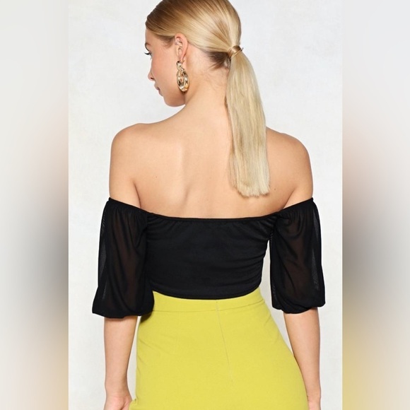 Nasty Gal Collection Black Sheer Puff Sleeve Crop Top Sz 4 - Picture 3 of 9